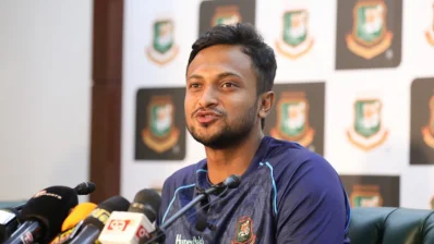 সংবাদ সম্মেলনে বাংলাদেশ টি-টোয়েন্টির নতুন অধিনায়ক সাকিব আল হাসান।