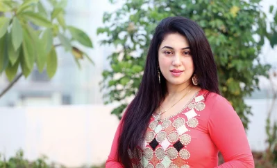 চিত্রনায়িকা অপু বিশ্বাস