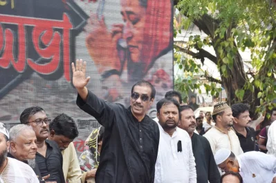নারায়ণগঞ্জ জেলা ও মহানগর আওয়ামী লীগ কার্যালয়ে শোকাবহ আগস্ট উপলক্ষে দেশ বিরোধী ষড়যন্ত্রের প্রতিবাদে সমাবেশে এমপি একেএম শামীম ওসমান। ছবি- তাপস সাহা