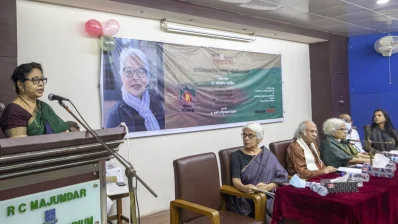 বক্তব্য দিচ্ছেন ইত্তেফাক সম্পাদক তাসমিমা হোসেন। ছবি: আব্দুল গনি