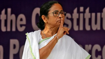পশ্চিমবঙ্গের মুখ্যমন্ত্রী মমতা বন্দ্যোপাধ্যায়।।