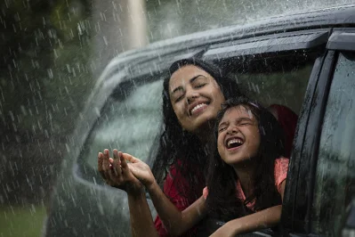 বৃষ্টির পর গোসলে অ্যান্টিসেপটিক সাবান ব্যবহার করা ভালো 