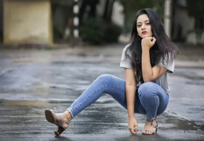 নিজের বেকারত্বের কথা বললেও মূলত দীঘির ইচ্ছে ক্যামেরার পেছনে কাজ করার