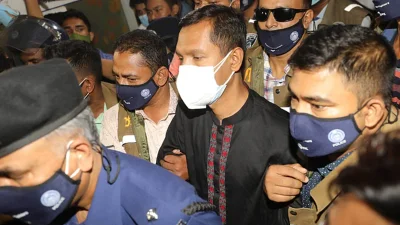 সাবেক পুলিশ কর্মকর্তা বাবুল আক্তার। ছবি: সংগৃহীত