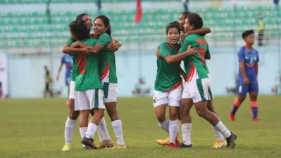 বাংলার মেয়েদের উল্লাস