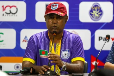 বাংলাদেশের কোচ গোলাম রব্বানি ছোটন। ছবি- বাফুফে