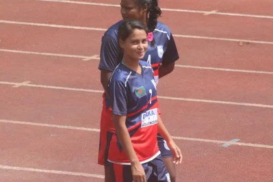 সানজিদার এই মিষ্টি হাসির পেছনেই রয়েছে বাংলার ফুটবলকে সামনে এগিয়ে নেওয়ার দৃঢ় প্রতিজ্ঞা। ছবি- বাফুফে 