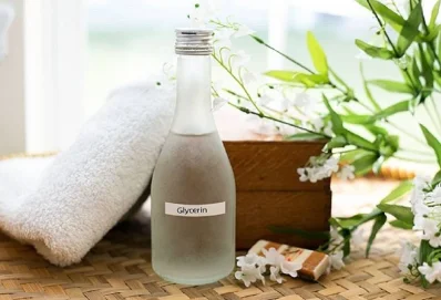 ঠোঁট আর্দ্র রাখতে গ্লিসারিন লিপ মাস্ক কার্যকর