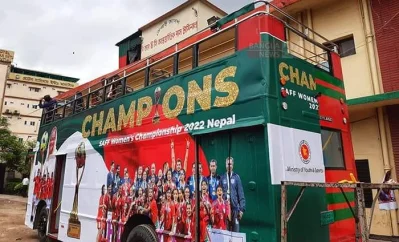 চ্যাম্পিয়ন সানজিদাদের জন্য প্রস্তুত হয়ে গেছে চ্যাম্পিয়ন বাস। ছবি- সংগৃহীত