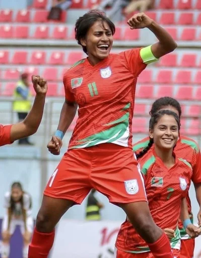 সাবিনা এমন উড়তেই থাকুক। ছবি- বাফুফে