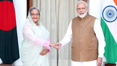 বাংলাদেশের প্রধানমন্ত্রী শেখ হাসিনার সঙ্গে ভারতের প্রধানমন্ত্রী নরেন্দ্র মোদি