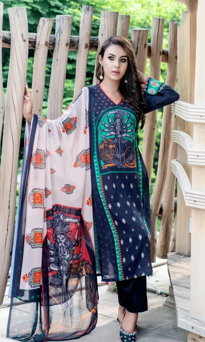 ছবি ও পোশাক: শুকসারী