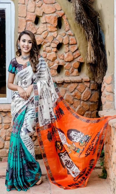 ছবি ও পোশাক: শুকসারী