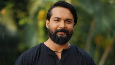 আদর আজাদ