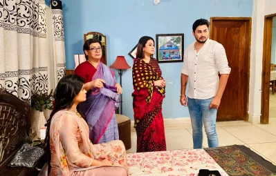 &lsquo;আহারে জীবন&rsquo; সিনেমার শুটিং। ছবি: সংগৃহীত
