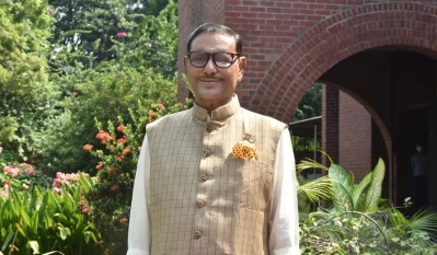 আওয়ামী লীগের সাধারণ সম্পাদক এবং সড়ক পরিবহন ও সেতুমন্ত্রী ওবায়দুল কাদের
