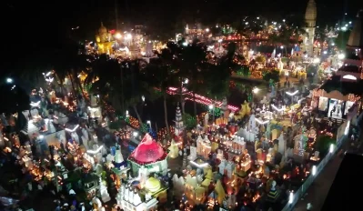 শ্মশান দিপালীকে কেন্দ্র করে প্রদীপের আলোয় আলোকিত বরিশাল মহাশ্মশান --- ইত্তেফাক &nbsp;