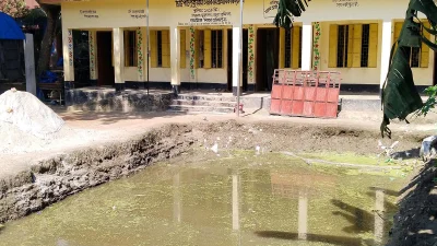 মাটির কাটার পর ছবি: প্রতিনিধি
