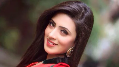 অভিনেত্রী বিদ্যা সীনহা মীম। 