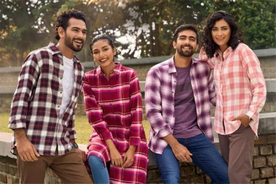 ছবি ও পোশাক: গ্রামীণ ইউনিক্লো