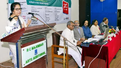 বক্তব্য রাখছেন ইত্তেফাক সম্পাদক তাসমিমা হোসেন। ছবি: ইত্তেফাক