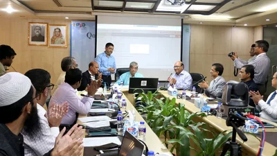 &lsquo;কোয়ালিটি অব সার্ভিস বেঞ্চমার্কিং সিস্টেম&rsquo;র উদ্বোধন অনুষ্ঠানে গ্রামীণফোনের সিম বিক্রিতে নিষেধাজ্ঞা নিয়ে কথা বলেন কর্মকর্তারা। ছবি: সংগৃহীত
