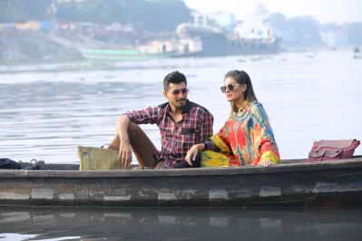 ছবি ও পোশাক: ইয়াংকে