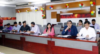 গোলটেবিল বৈঠক। ছবি: সামসুল হায়দার বাদশা