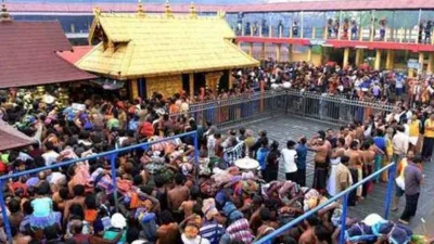 দক্ষিণ ভারতের শবরীমালা মন্দিরে ঋতুমতী নারীদের প্রবেশ নিষিদ্ধ হওয়ার পরে তীব্র আন্দোলন হয়েছিল।
