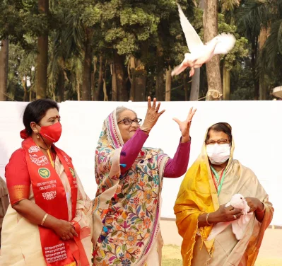 মহিলা আওয়ামী লীগের সম্মেলনে প্রধানমন্ত্রী শেখ হাসিনা। ছবি: ফোকাস বাংলা