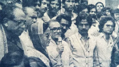১৯৮৫ সালের ১৫ ফেব্রুয়ারি মাননীয় প্রধানমন্ত্রীর সঙ্গে রাজপথে ড. আবদুল ওয়াদুদ ও অন্যান্যরা।
