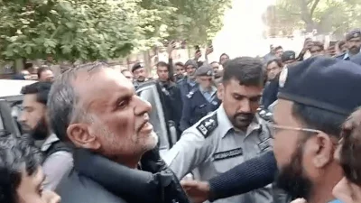 সেনাবাহিনীর বিরুদ্ধে বিতর্কিত টুইট করার জেরে গত ২৭ নভেম্বর স্বাতীকে গ্রেপ্তার করা হয়।