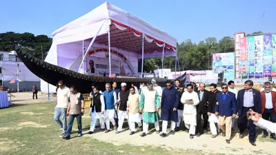 চট্টগ্রামে সমাবেশস্থল আওয়ামী লীগ নেতারা। ছবি: স্টার মেইল