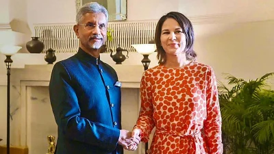  প্রথমে জয়শংকর ও পরে বেয়ারবক বৈঠকের বিষয়বস্তু ও তাৎপর্য ব্যাখ্যা করেন। 