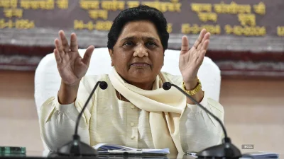 মায়াবতী বহুদিন ধরেই বিজেপির দিকে ঝুঁকছেন।