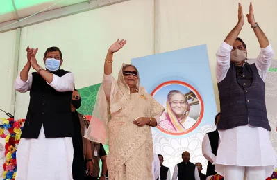 যুবলীগের মহাসমা&zwnj;বেশে প্রধানমন্ত্রী শেখ হাসিনা। ছবি: সংগৃহীত