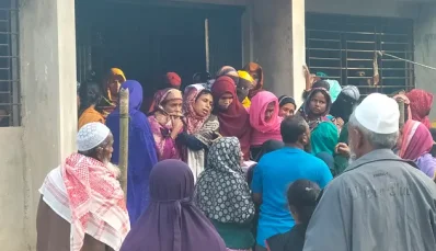 প্রবাসী রাজু আহমেদের বাড়ি তার মায়ের আহাজারি