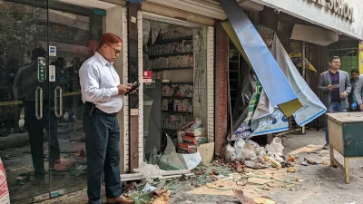 রাজধানীর মগবাজারে বিস্ফোরণে চারজন আহত হয়েছেন। ছবিঃ আব্দুল গনি