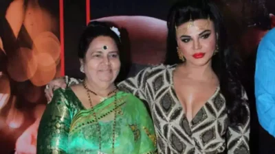মায়ের সঙ্গে রাখি সাওয়ান্ত
