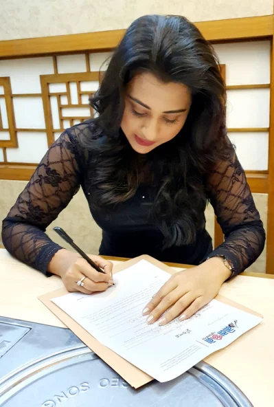 শবনম বুবলী