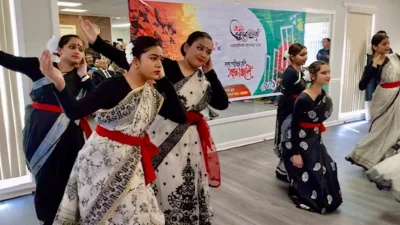 স্কুলের শিক্ষার্থীদের নৃত্য পরিবেশন। ছবি: ইত্তেফাক