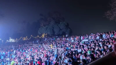অনুষ্ঠানে দর্শক সারি। ছবি: ইত্তেফাক 