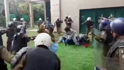 ইমরানের বাসভবনে পুলিশের &lsquo;তাণ্ডব&rsquo;