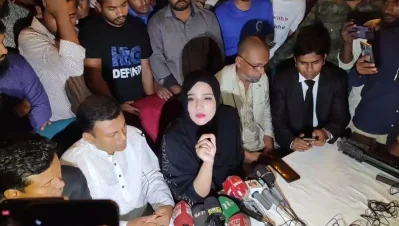 কারামুক্তির পর সংবাদ সম্মেলনে কথা কথা বলেন মাহিয়া মাহি। ছবি: সংগৃহীত