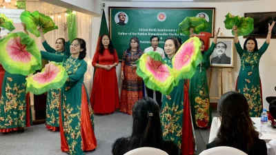 ভিয়েতনাম বাংলাদেশ দূতাবাসে বঙ্গবন্ধুর জন্মদিন উদযাপন। সৌজন্য ছবি 