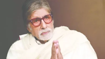 বলিউড নেতা অমিতাভ বচ্চনের পায়ের পাতায় ব্যথা। ছবি: সংগৃহীত 
