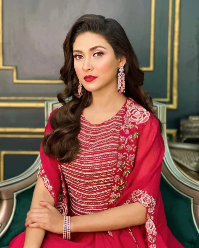 মেহজাবীন চৌধুরী
