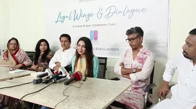 সংবাদ সম্মেলনে অভিনেত্রী সাদিয়া জাহান প্রভা