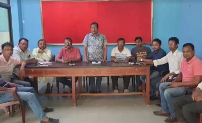 সাংবাদিককে হুমকির প্রতিবাদে কেশবপুর প্রেস ক্লাবের প্রতিবাদ। ছবি: ইত্তেফাক