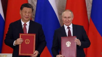 মার্চে মস্কো সফরের সময় ক্রেমলিনে চীনা প্রেসিডেন্ট শি জিনপিং এবং প্রেসিডেন্ট পুতিন